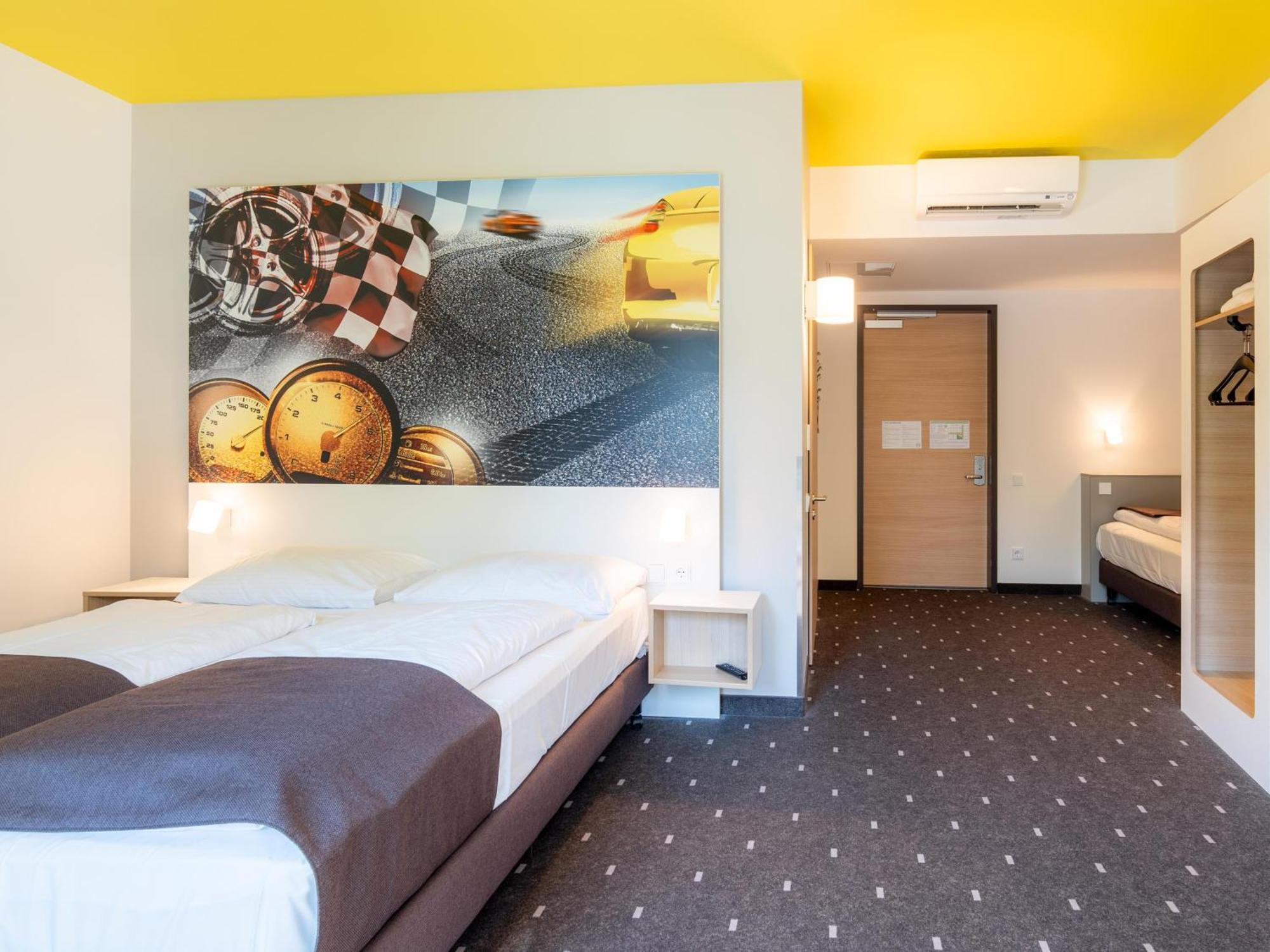 B&B Hotel Stuttgart-Zuffenhausen Екстер'єр фото
